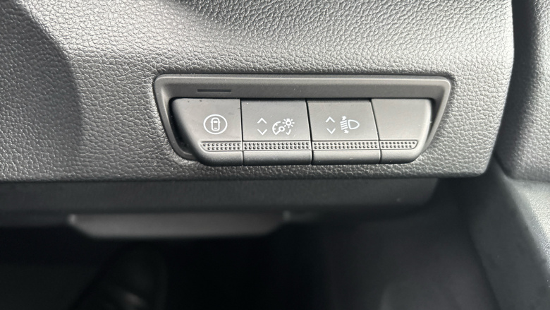 Nissan Primastar 30 L1 Diesel 2.0 dCi 110ps H1 Acenta Van